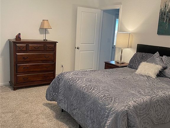 5th image of 180 Zion Dr