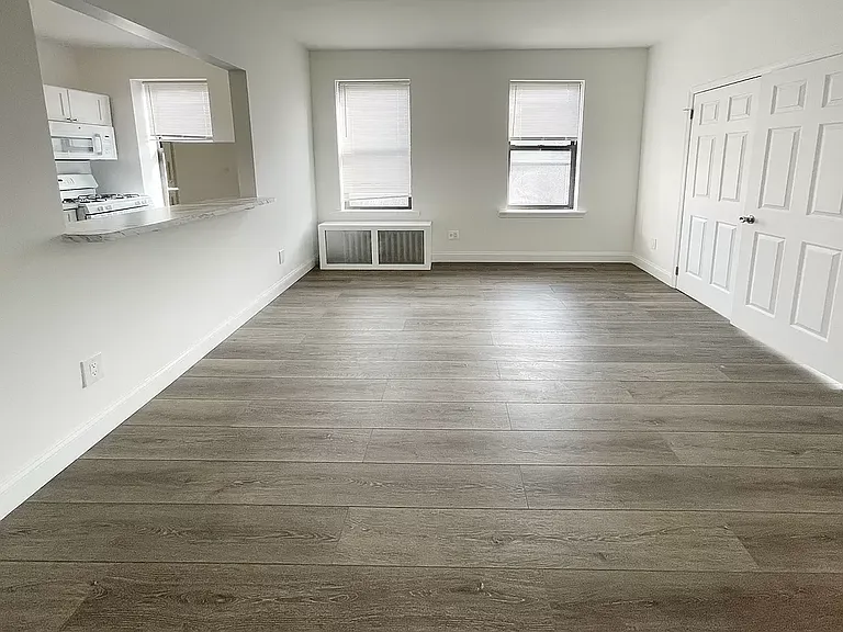 32-86 35th St #304 — Photo 3