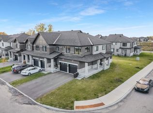 300 Makobe Ln, Ottawa, ON K4M0L9