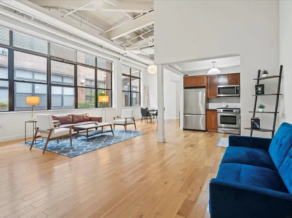 300 Communipaw Ave APT 150, Jersey City, NJ 07304