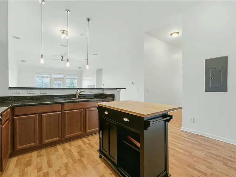 4805 W Village Way SE #1000 — Photo 3