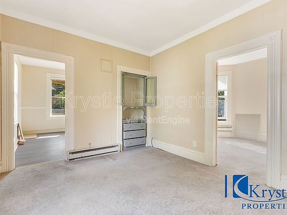 3rd image of 711 1/2 Carolina St