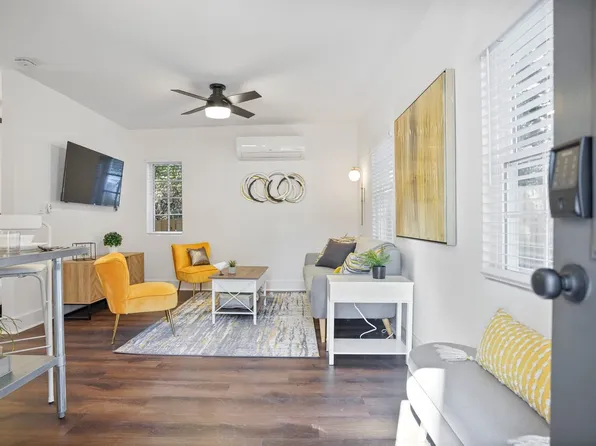 975 Shadowridge Dr SE, Atlanta, GA