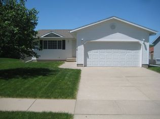210 S, Marion, IA 52302