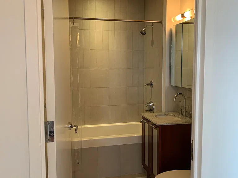 100 Jay St #22G — Photo 7