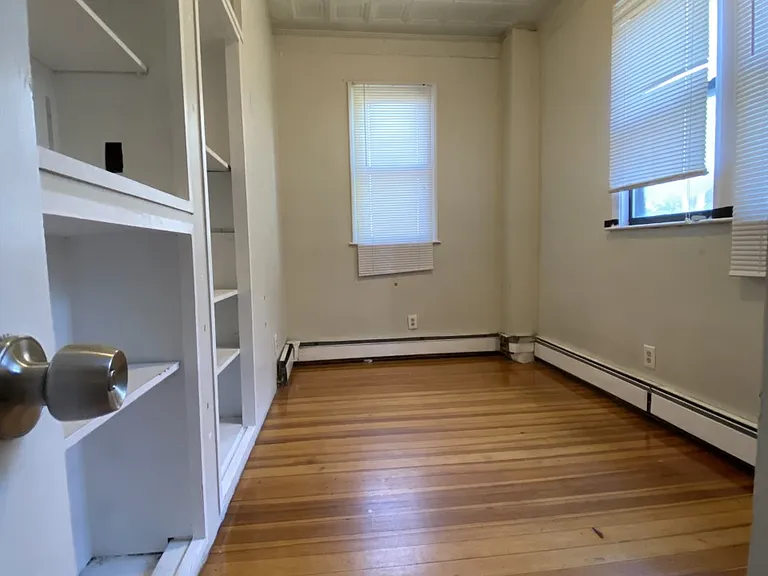 15 Park Vale Ave #7 — Photo 12