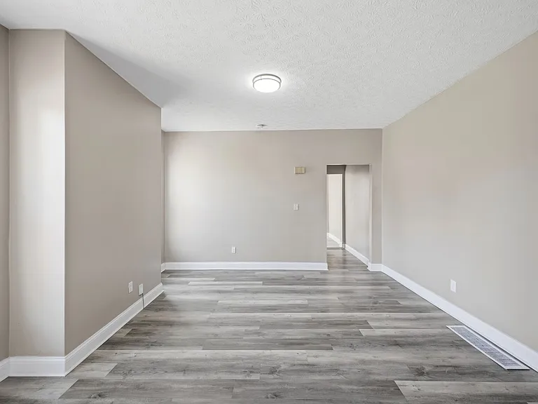 387-393 Saint Clair Ave — Photo 5