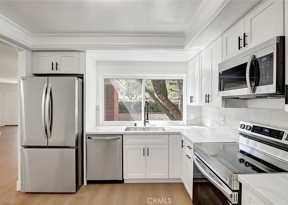 1st image of 17282 Chestnut