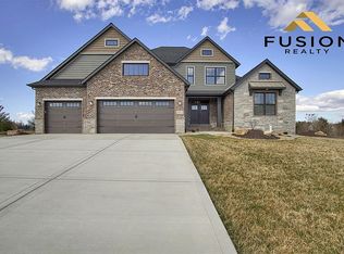 8433 Stone Ledge Dr, Edwardsville, IL 62025