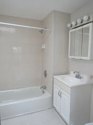 Rented by H.P. Greenfield Real Estate | media 35