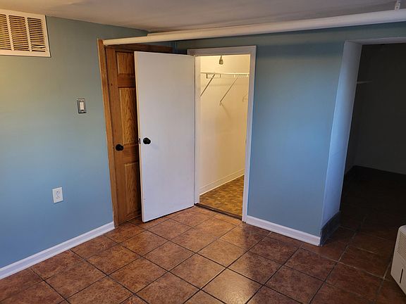 4th image of 3404 N Tripp Ave #B