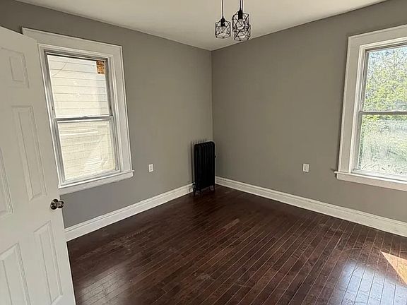 5th image of 843 S 19th St #2LL