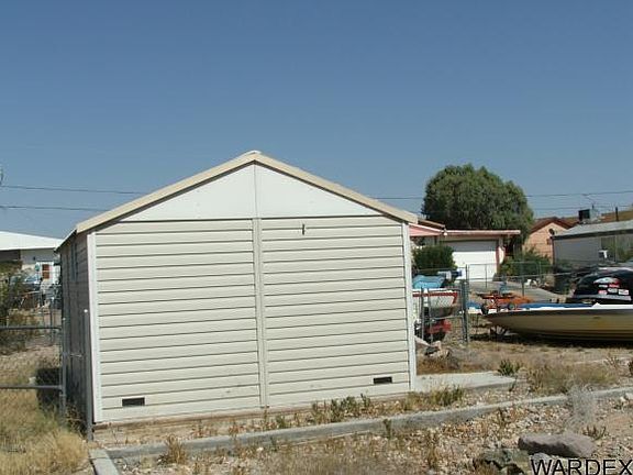 3rd image of 1935 Montclair Dr