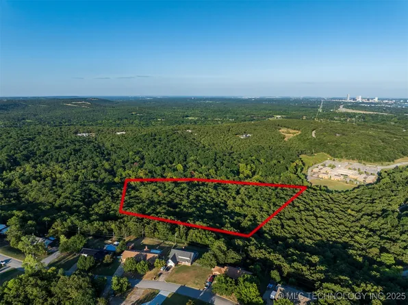 9 Deer Creek Trl, Sand Springs, OK 74063