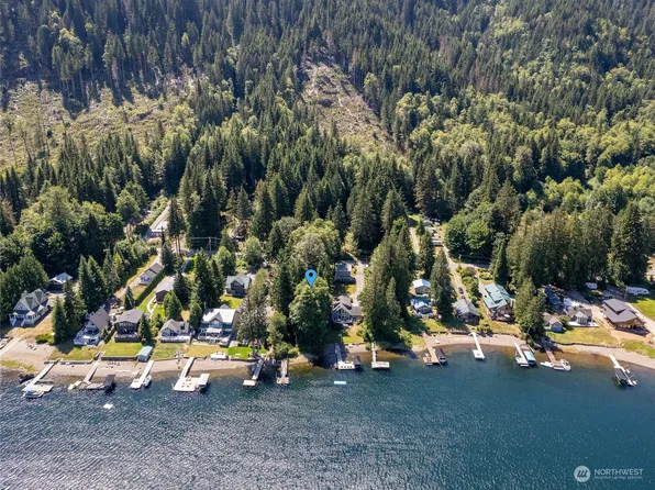 33109 South Shore Drive, Mount Vernon, WA 98274