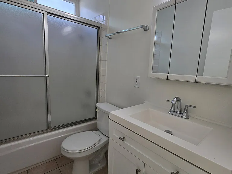 25247 Bigelow Rd #4 — Photo 5