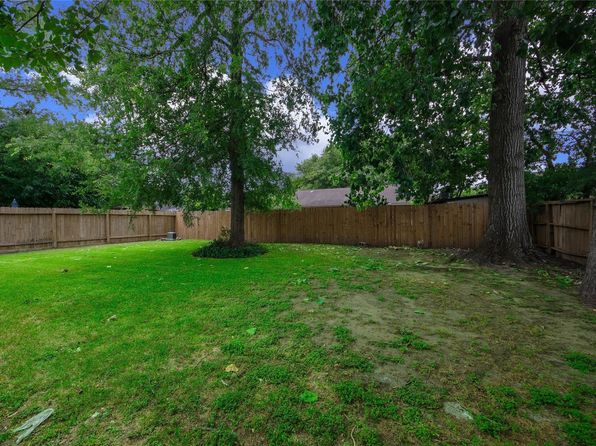 10018 King Ranch Ln, Sugar Land, TX 77498