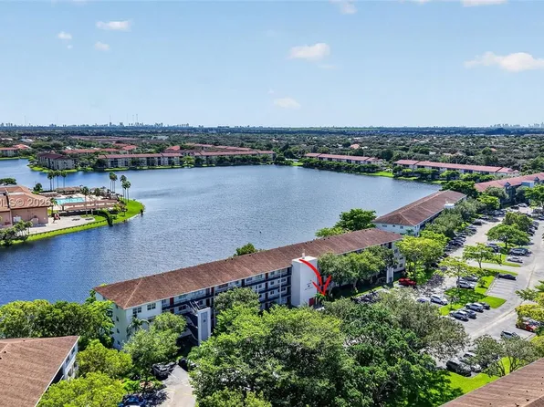 1301 SW 134th Way APT 108B, Pembroke Pines, FL 33027