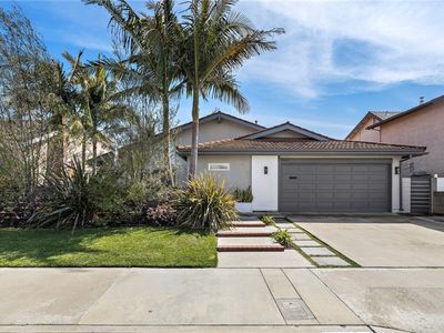 9862 Kings Canyon Dr, Huntington Beach, CA, 92646