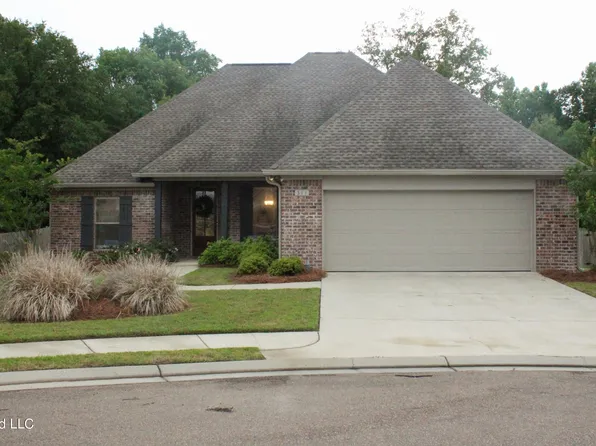 311 Candlewood Ct, Canton, MS 39046