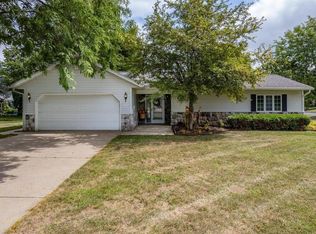 708 Viking View Dr, Reedsburg, WI 53959
