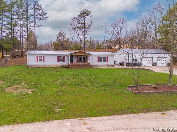 11443 S Whispering Pine Road, Huntingburg, IN 47542