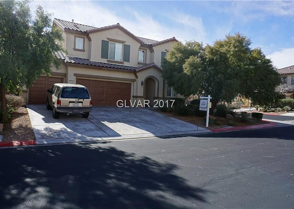 1st image of 975 Spottswood Ave