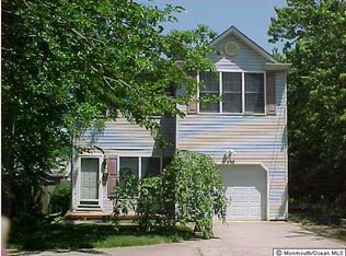 201 Middle Rd, Hazlet, NJ 07730