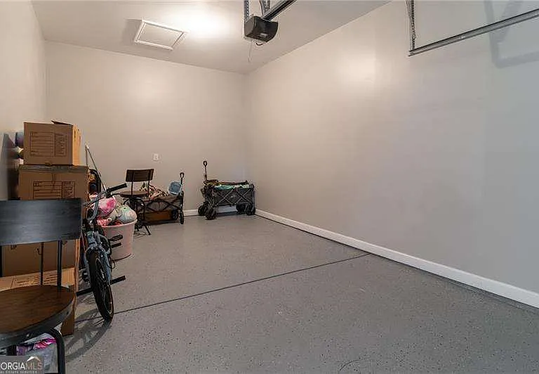 301 Cochin Dr — Photo 39