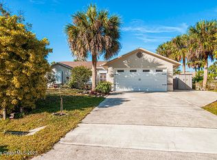 1549 Dewitt Ln, Sebastian, FL 32958