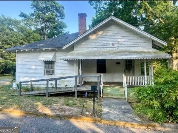 117 3rd St, Monroe, GA 30655