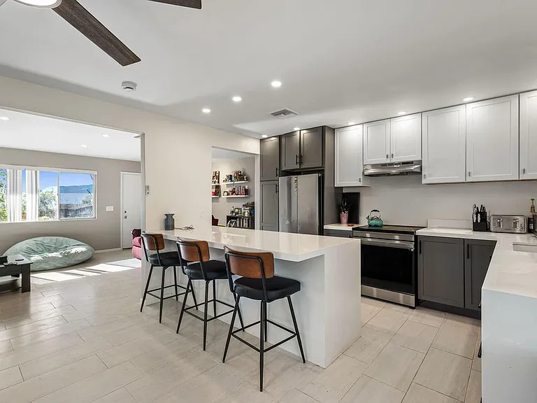 66970 Desert View Ave — Photo 11