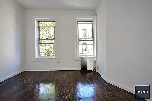 Rented by Bond New York | media 11