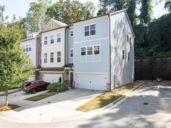 2765 White Oak Ln, Decatur, GA 30032
