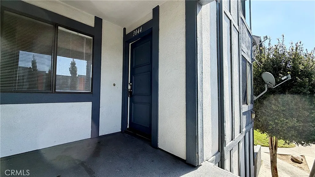 3 bed, 1034 sqft, $3,100 — Photo 3