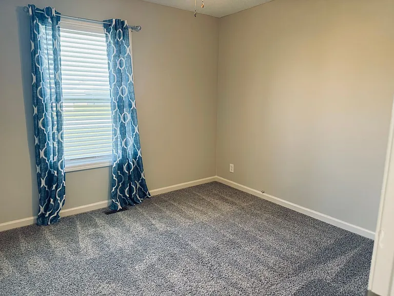 444 Sideline Dr — Photo 20
