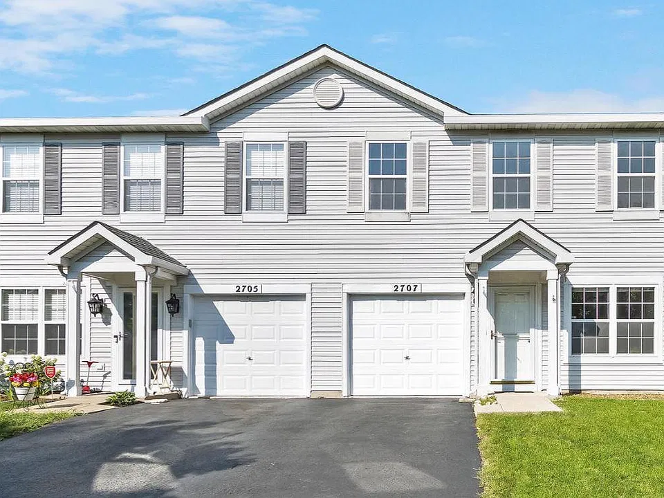 2707 River Bend Ln
