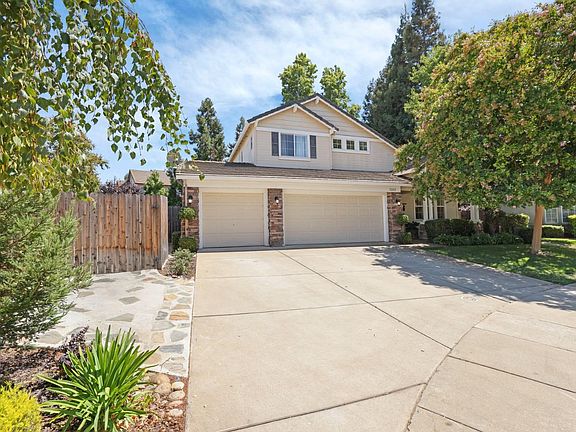 2nd image of 5262 Flor Ct