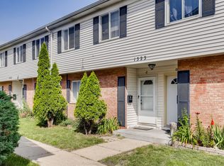 1323 Monomoy St APT C, Aurora, IL 60506