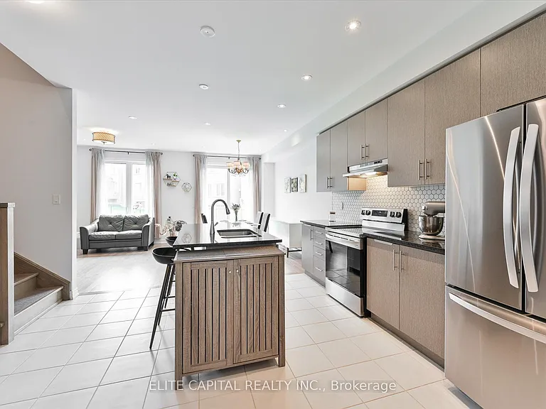 65 Seedling Cres — Photo 14