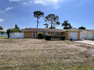 2392 Clipper Way, Naples, FL 34104