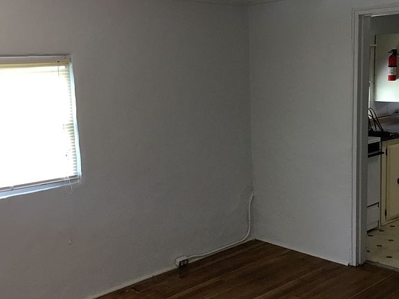 5th image of 2414 S Rogers St