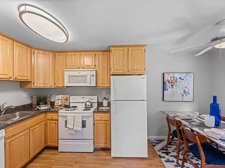 Metropolitan Marlton — Photo 16