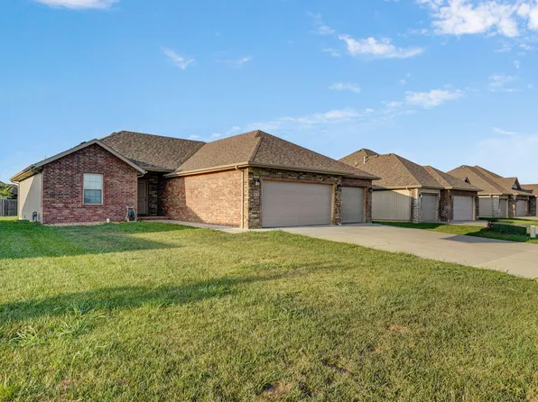 875 E Scott Wayne Drive, Nixa, MO 65714