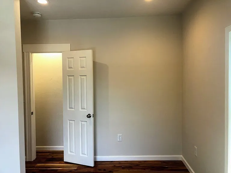 28-32 Calvary St #32 — Photo 14