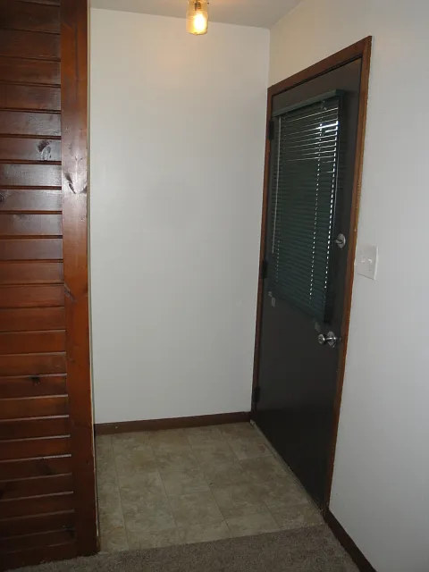 2 bed, 1011 sqft, $900 — Photo 2