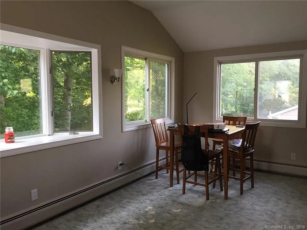 2 bed, 1000 sqft, $2,200 — Photo 3