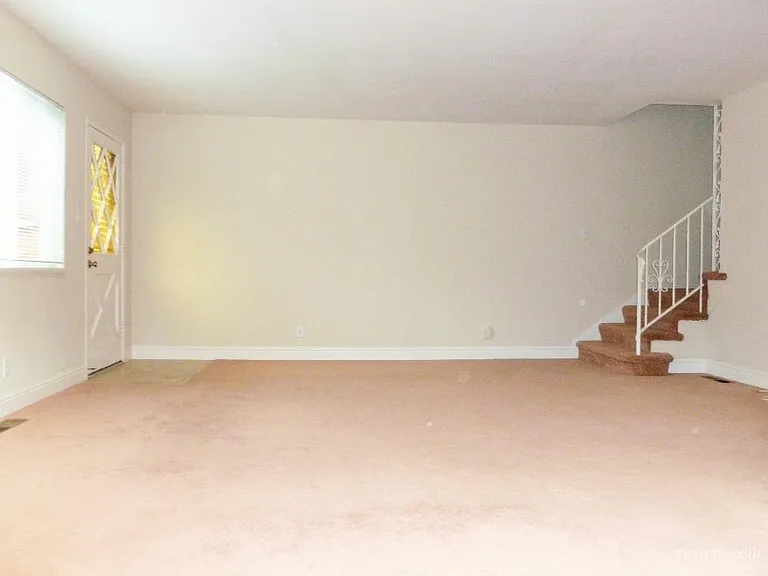 711 Prospect Row #5 — Photo 4