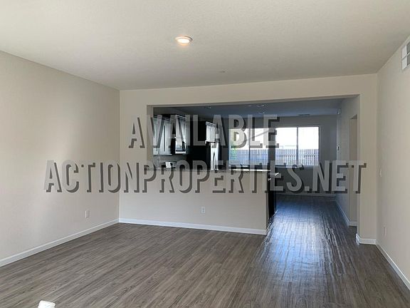 4th image of 2152 Malibu Pl