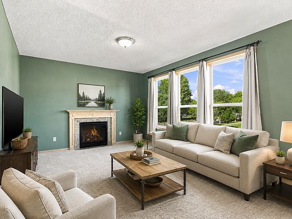 3rd image of 1801 Foothill Trl